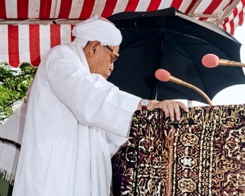 hamka sedang berceramah
